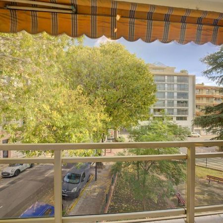 Elegant Apt W/2 Terraces/Mins To Beach & Shops Antibes Extérieur photo