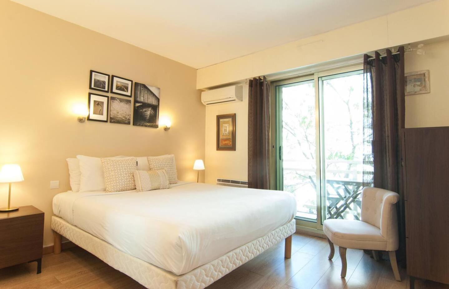 Elegant Apt W/2 Terraces/Mins To Beach & Shops Antibes Extérieur photo